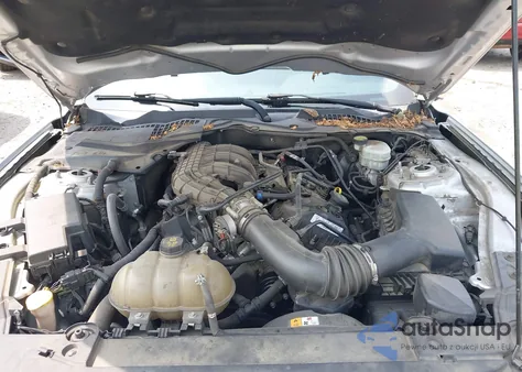 2016 Ford Mustang V6 z USA, uszkodzony, nr VIN 1FA6P8AM5G5259155